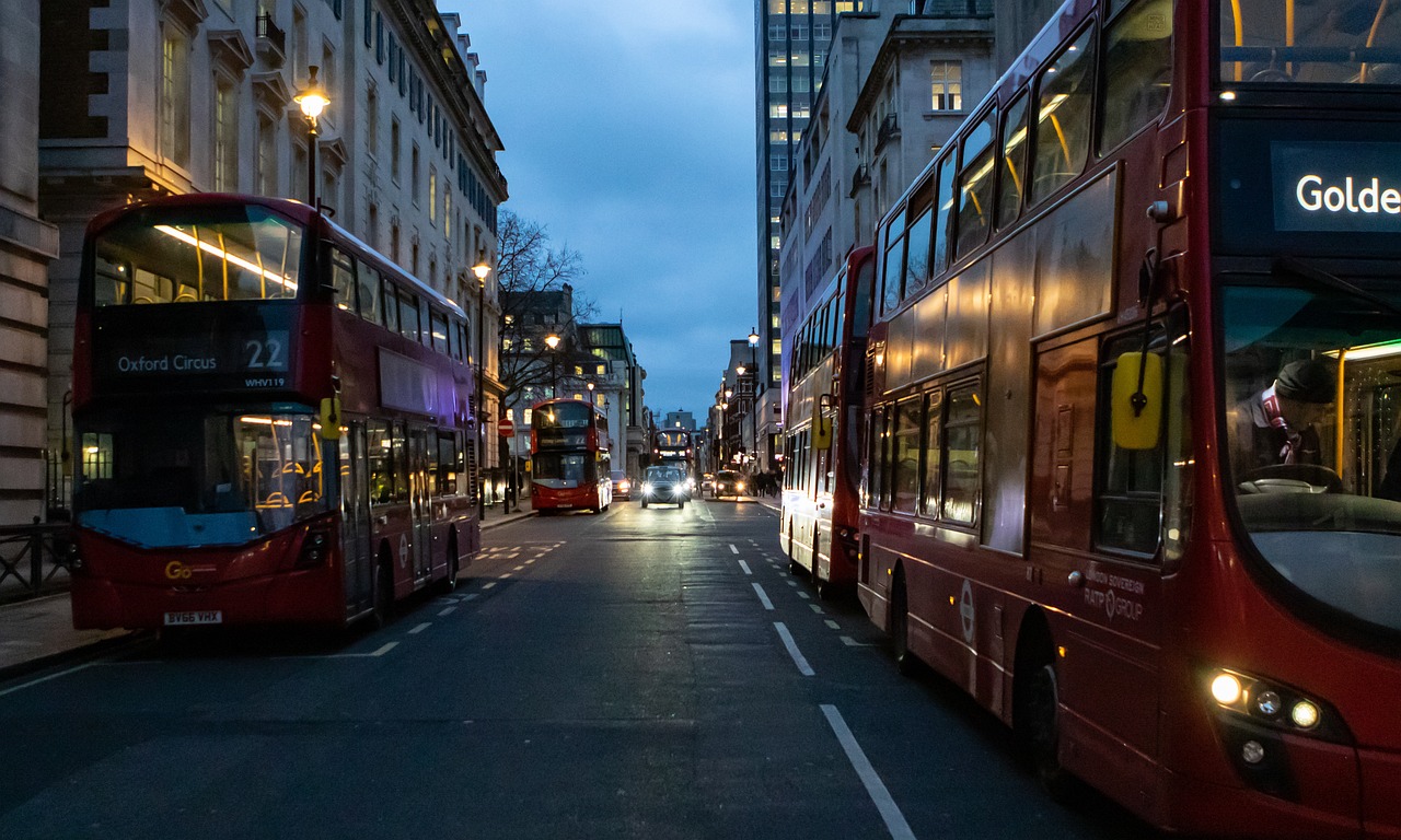 london bus, london taxi, tfl