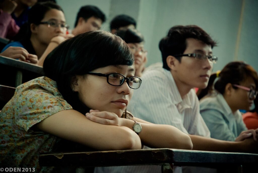 students, hcmus, girl, student, learning, study, schoolgirl, face, desk, school, happy, attend, attention, beginning of school, smiling, learn, writing, students, students, student, attention, attention, attention, attention, attention
