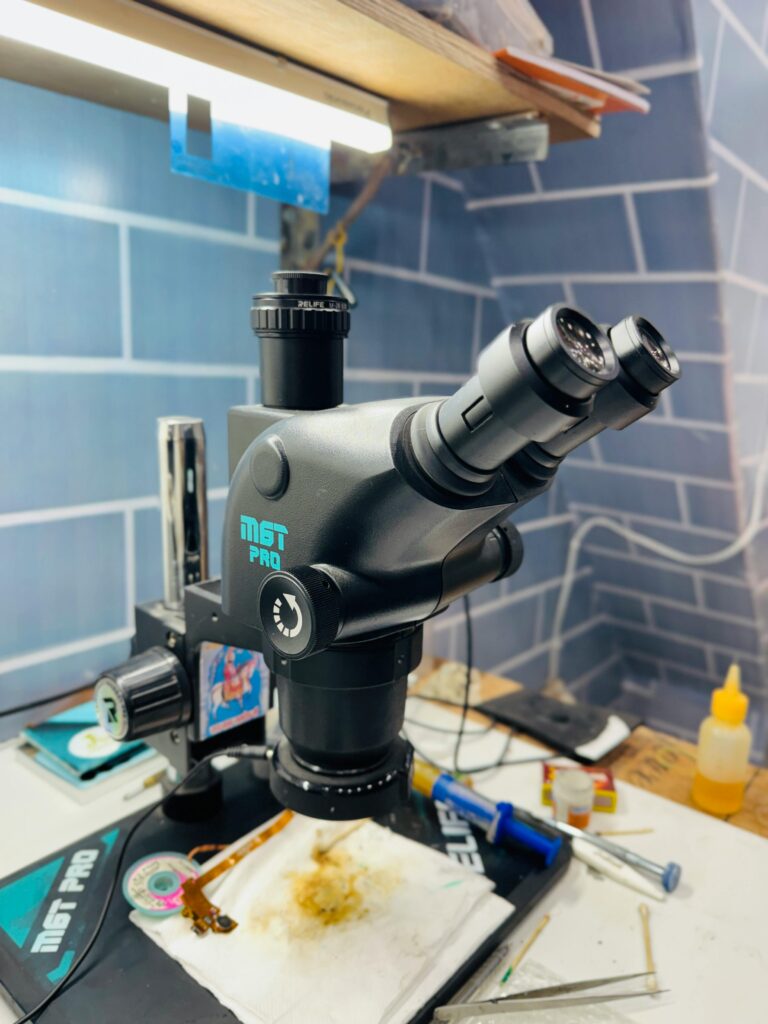 Stereo Microscope Used for Precision Electronics Repair