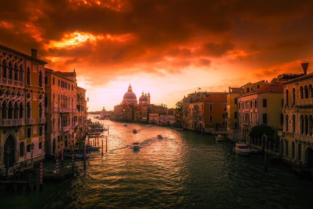 grand canal, venice, italy, city, tourism, venetian, architecture, historic, vacation, canal, water, boats, sunset, dusk, sky, nature, clouds