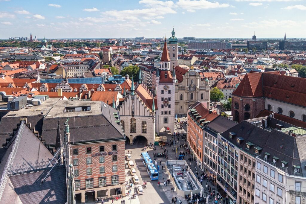 munich, marienplatz, town hall, marienfigur, marian column, bavaria, center, toy museum, tower clock, city, shopping, pedestrian zone, relaxing, architecture, historical, landmark, clock, church, church tower, building, tourism, cities, places of interest, munich, munich, munich, munich, munich