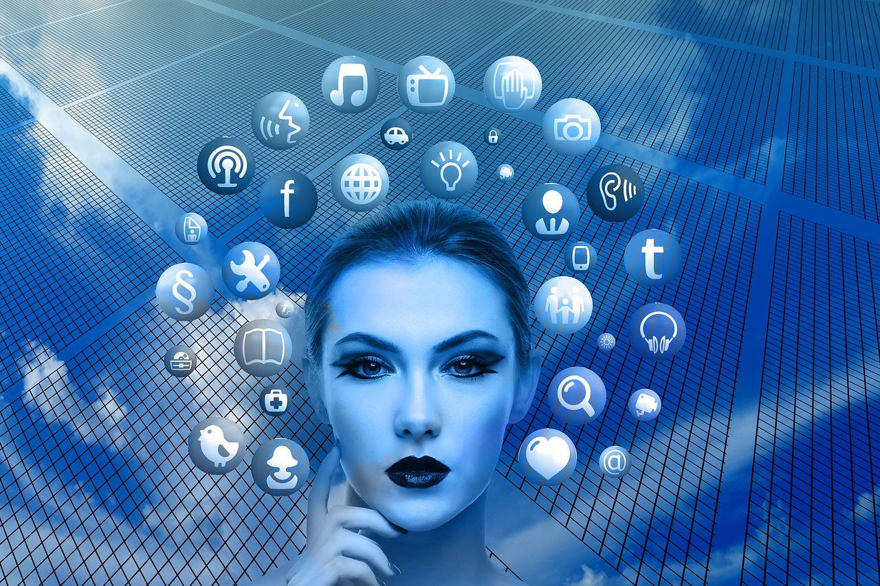 woman, face, social media, thoughts, head, applications, apps, social media applications, icons, circle, tree, nature, networks, internet, social, social network, facebook, google, social networking, networking, multimedia, blue