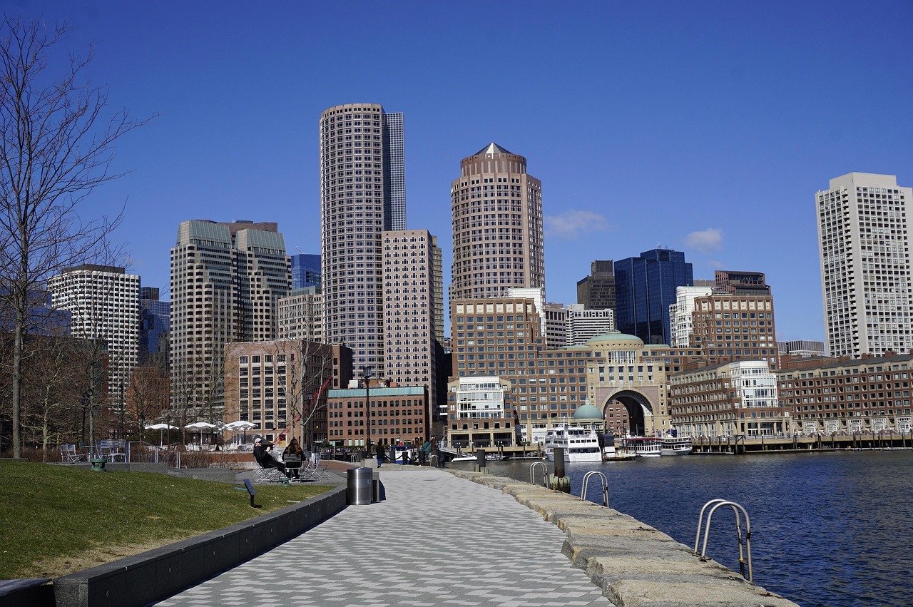 city, architecture, nature, horizon line, skyscraper, townscape, boston, sustainability, construction, cityscape, urban, stability, morning, modern, office, building, sky, buildings, the urban area, tranquility, ride, river, street, tourism, capital